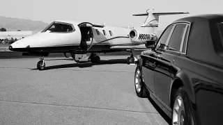 Airport Pick-up Limousine Service (black limo)